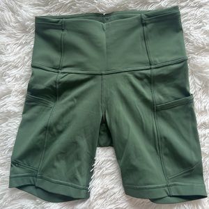 Lululemon Invigorate High Rise Shorts 6” Size 2 Dark Green